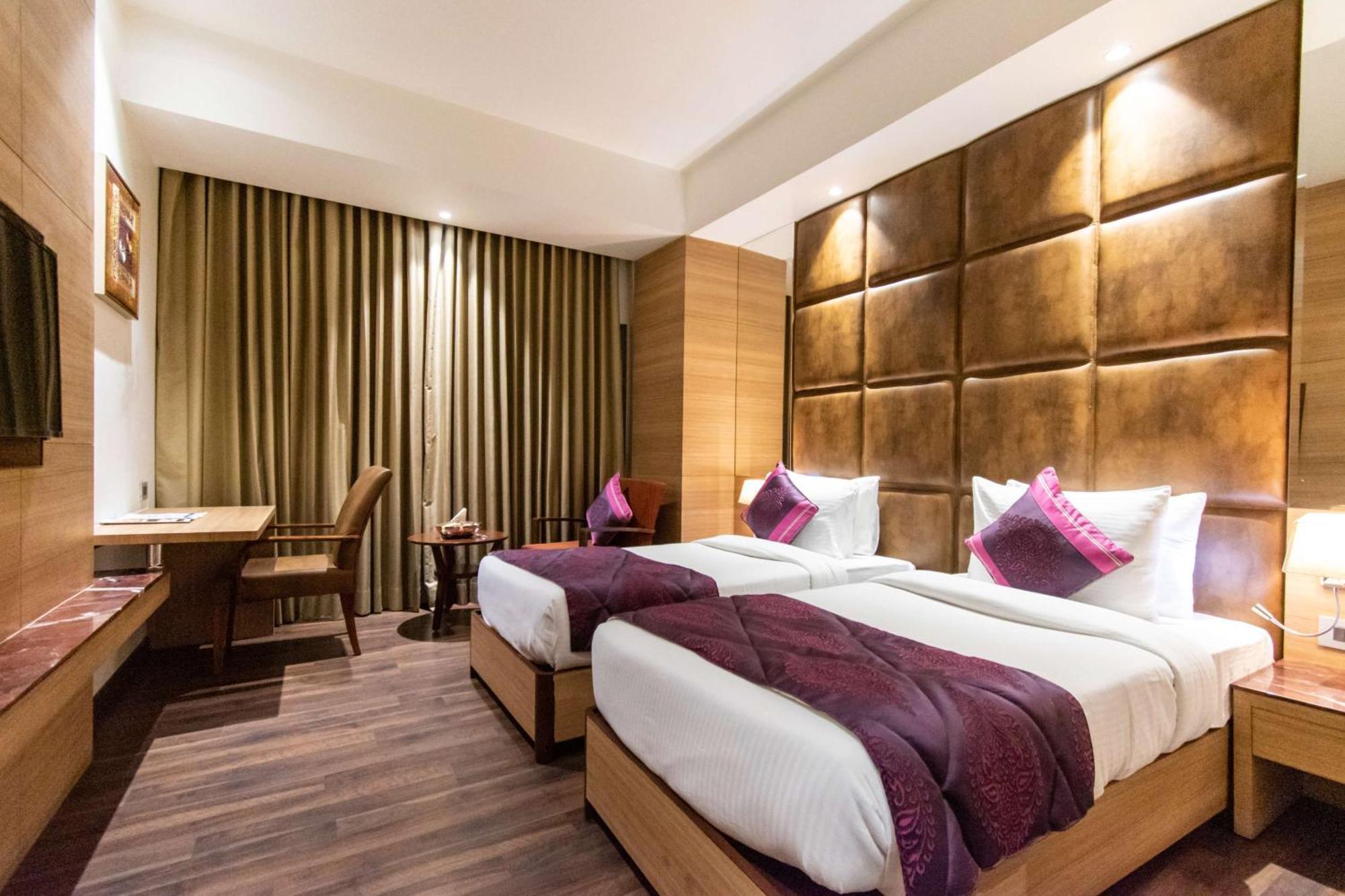 Best Western La Vista Патханкот Экстерьер фото